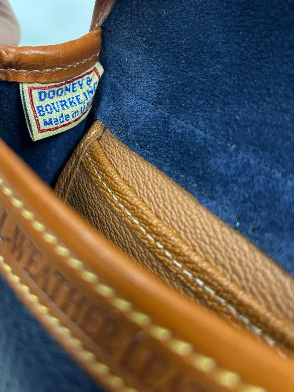 VTG DOONEY & BOURKE Cavalry Crossbody/Belt Bag Navy All Weather Leather USA